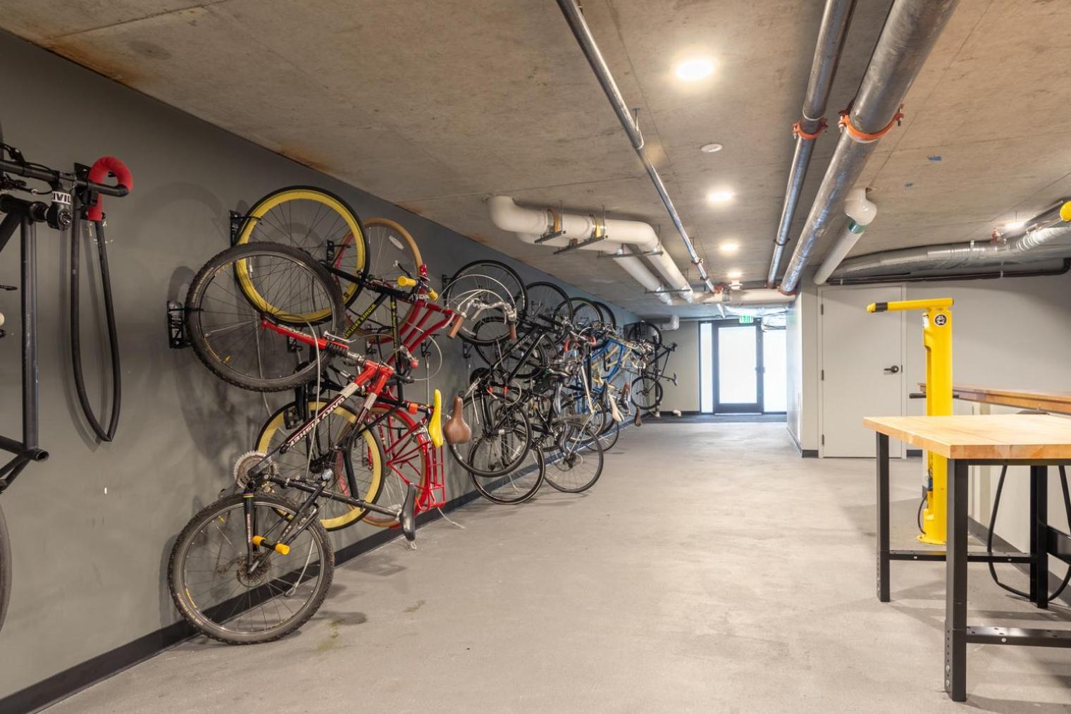 S Union W Gym Wd Nr Bars Sea-142 Apartment Seattle